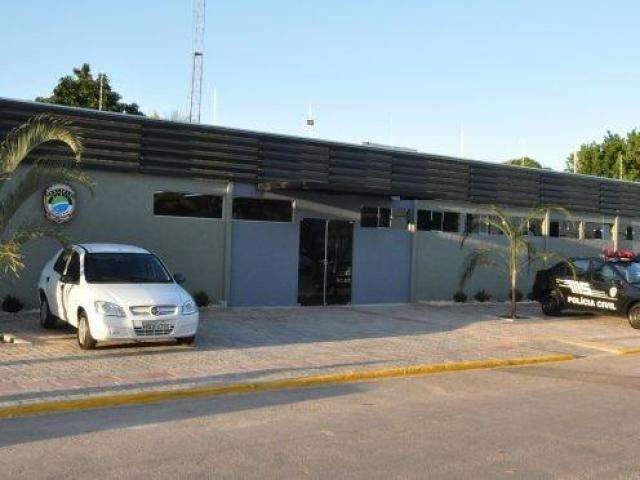 Homem divulga no WhatsApp v&iacute;deo de sexo com adolescente e &eacute; preso