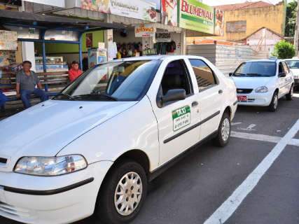  Canceladas licitações para ampliar alvarás de táxi e mototáxi na Capital