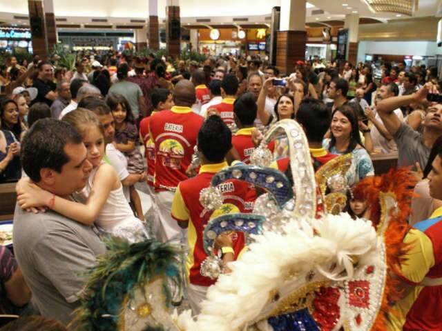  Esquenta no shopping divulga em Campo Grande o Carnaval de Corumb&aacute;