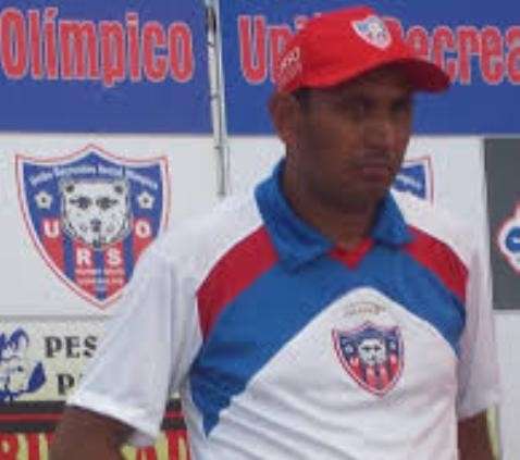 Urso de Mundo Novo confirma mesmo treinador para 2014