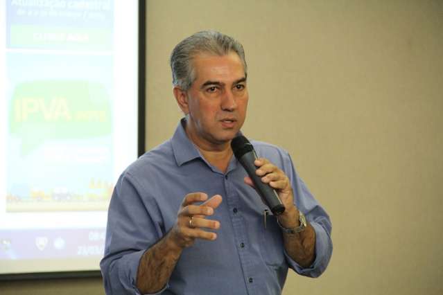 Governador fala sobre queda na arrecada&ccedil;&atilde;o e mau uso de recursos 