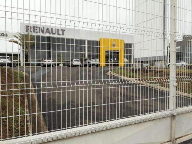 Renault tem dez dias para explicar fechamento de loja na Capital