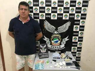 Traficante especializado na venda de cocaína é preso pela Denar Traficante especializado na venda de cocaína é preso pela Denar