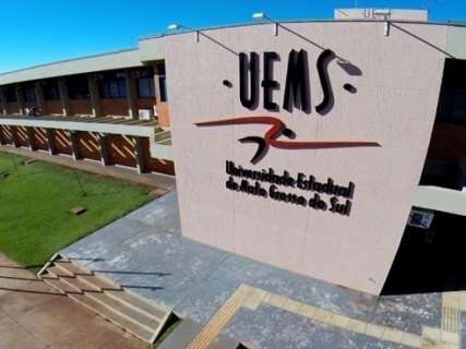 Uems encerra inscrições para professores com salários de até R$ 8,4 mil