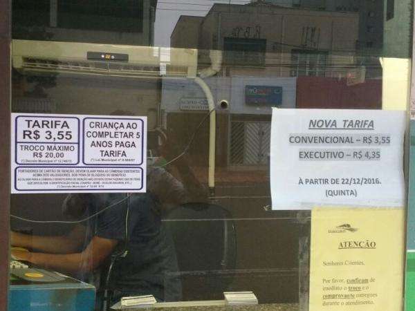 Reajuste entra em vigor e nova tarifa de &ocirc;nibus passa a custar R$ 3,55