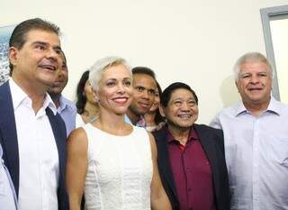 Nelsinho Trad com Cristiane Brasil, ao lado dela os vereadores Chocolate, Edson Shimabukuro e Edil Albuquerque (Foto: Marcos Ermínio)