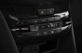 Peugeot 208 ganha série especial inConcert