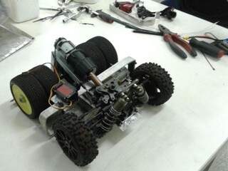 Robô Pirata Bot, um dos doze que estarão participando da competição (Foto: Divulgação)