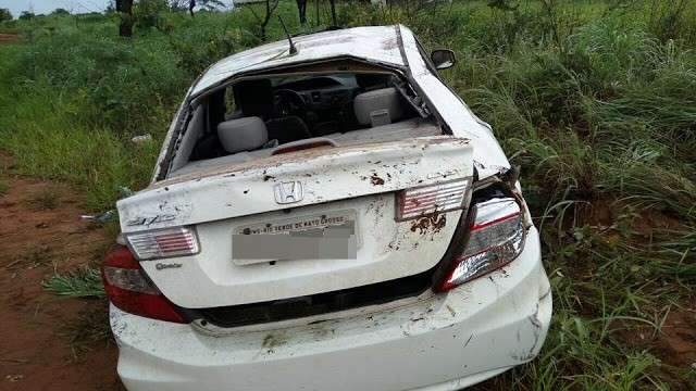 Durante chuva, carro com fam&iacute;lia de MS capota ap&oacute;s aquaplanar em Goi&aacute;s
