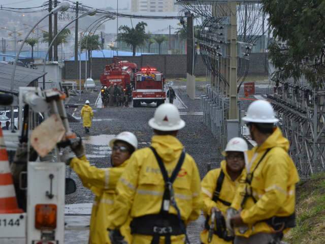  Manh&atilde; foi de susto e tumulto para vizinhos de subesta&ccedil;&atilde;o que teve inc&ecirc;ndio