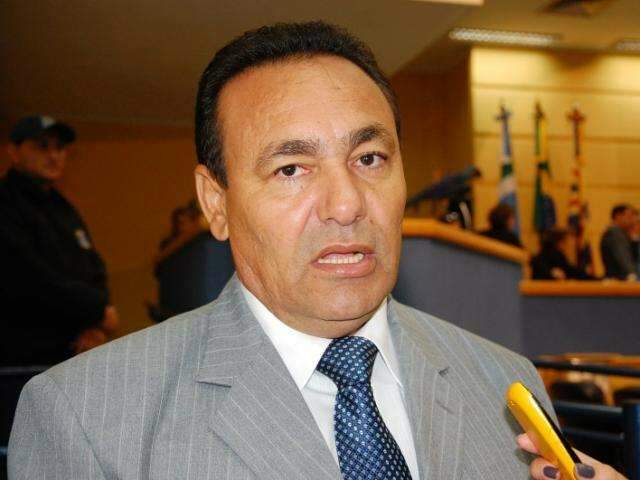 Para pressionar Bernal, C&acirc;mara deve reduzir poder sobre  or&ccedil;amento