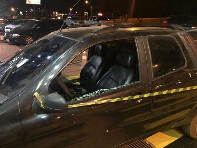 Homem &eacute; executado a tiros de 9 mm ao parar em frente &agrave; casa em Pedro Juan
