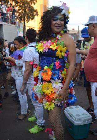 Parada gay traz cor para o Centro e mostra avan&ccedil;o na luta contra preconceito