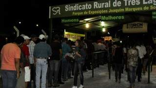 Cerca de 5 mil pessoas prestigiam primeiro dia da Expotr&ecirc;s