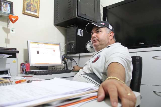 Reparos continuam durante a semana e comerciantes ainda contam preju&iacute;zos