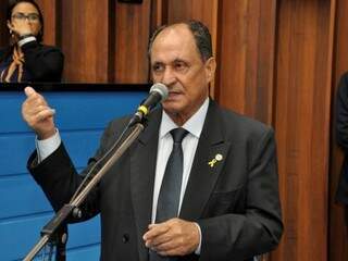 Deputado Zé Teixeira (DEM) falou sobre reforma em gabinetes (Foto: Luciana Nassar/ALMS)