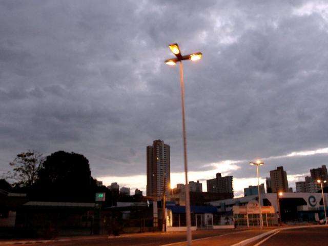 Temperaturas continuam amenas e tempo seco, sem previs&atilde;o de chuva 