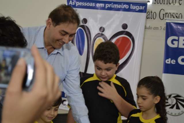Por quem &ldquo;choram&rdquo; as crian&ccedil;as dos Ceinfs: Bernal ou vereadores?