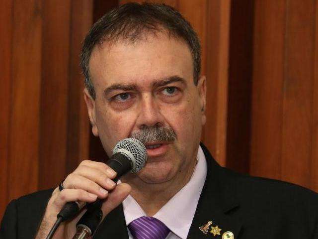 &quot;N&atilde;o me sinto mais &agrave; vontade&quot;, diz peemedebista sobre sa&iacute;da da base aliada
