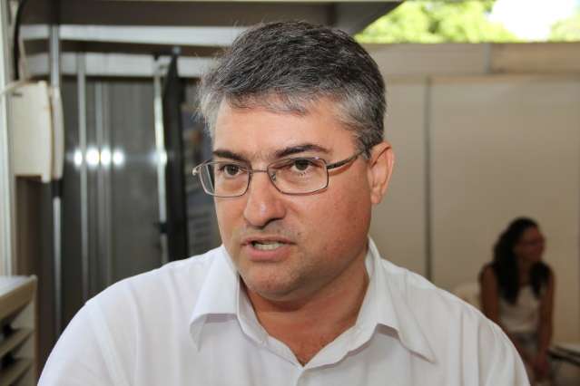Consumidor faz fila para se livrar de d&iacute;vidas e aproveitar isen&ccedil;&atilde;o de juros