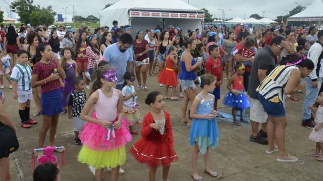Ap&oacute;s 4 anos, Carnaval de rua volta a ser realizado na Avenida Interlagos