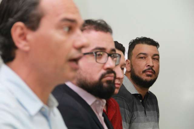 Motoristas da Uber querem &quot;reativar&quot; a&ccedil;&atilde;o coletiva para derrubar decreto 