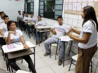 Alunos durante aula do Projovem (Foto: Kleverton Velasques - Prefeitura de Corumbá)