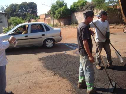 Por risco de acidentes, Ministério do Trabalho interdita serviço de tapa-buraco
