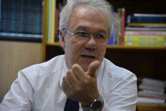 Base Curricular traz qualidade da educa&ccedil;&atilde;o para centro do debate, diz secret&aacute;rio
