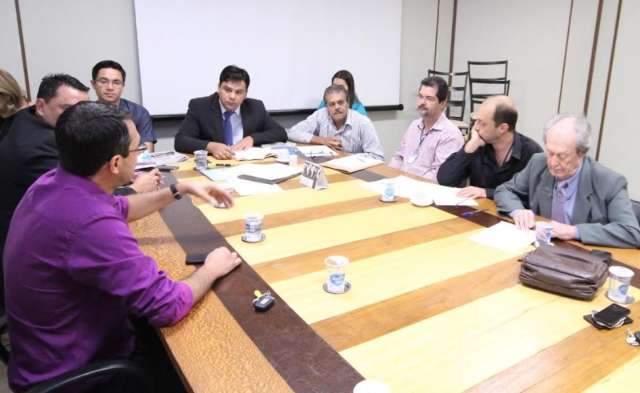 Ap&oacute;s depoimentos, Comiss&atilde;o de &Eacute;tica prepara relat&oacute;rio sobre apalpada