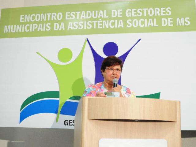 Ced&ecirc;ncia de T&acirc;nia Garib para o Governo &eacute; oficializada por Bernal