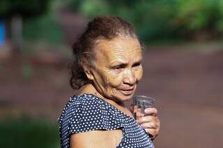 Depois de anos enfrentando cheias no Pantanal,
Maria Tereza comemora calmaria. (Foto: Saul Schramm)