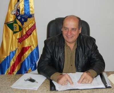 C&acirc;mara cassa prefeito do PMDB por corrup&ccedil;&atilde;o e defesa vai anular sess&atilde;o
