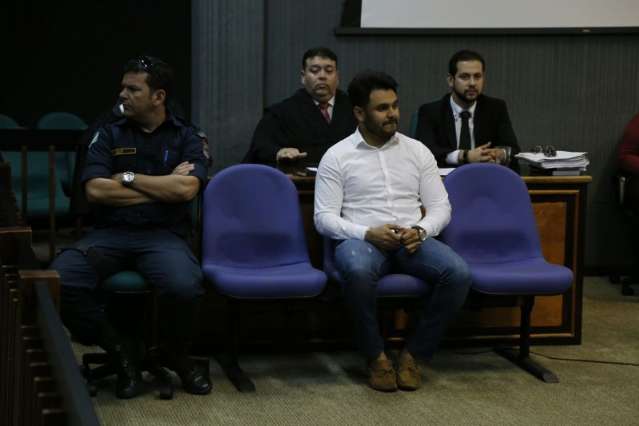 J&uacute;ri desqualifica crime e filho de policial acusado de matar amigo ficar&aacute; livre