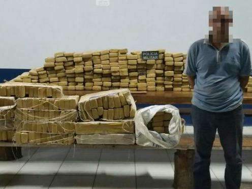 Suspeito de tr&aacute;fico &eacute; preso com 410 quilos de maconha na MS-178