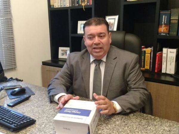 Tenente-coronel que matou marido est&aacute; de f&eacute;rias e com medida protetiva