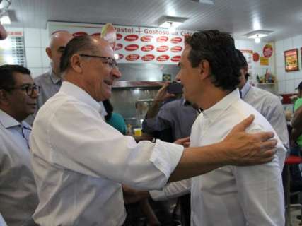 Alckmin, Reinaldo e Marquinhos se encontram para café no Mercadão