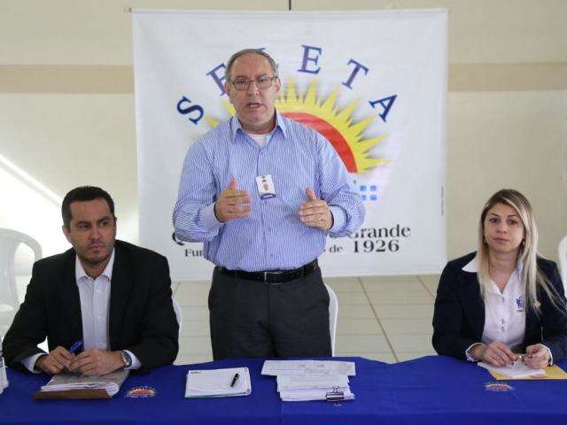 Entidades temem calote da Prefeitura e n&atilde;o sabem como pagar demiss&otilde;es