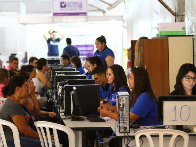 A&ccedil;&atilde;o do Procon na Capital atendeu 3 mil pessoas na Pra&ccedil;a Ary Coelho