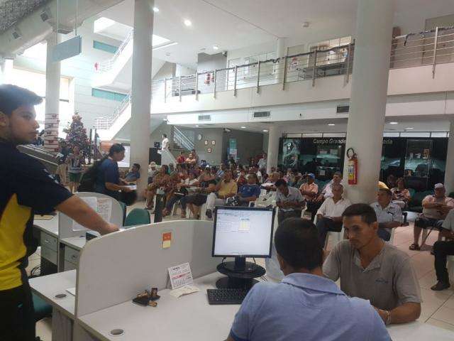 Problema no sistema online deixa 600 contribuintes sem atendimento 