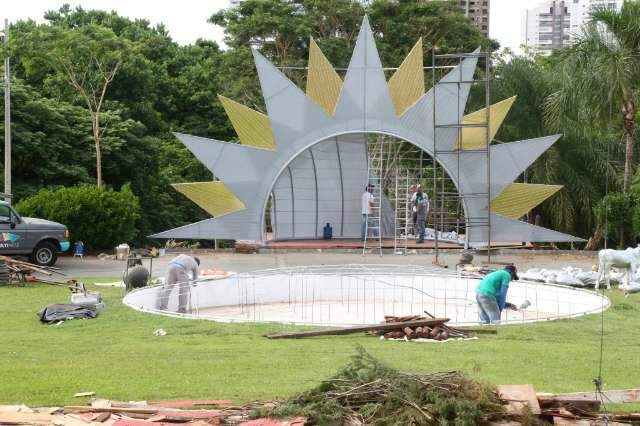 Funcion&aacute;rios trabalham a todo vapor para abrir Cidade do Natal no dia 8