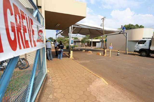 Greve no HU compromete atendimento de emerg&ecirc;ncia, denuncia Samu