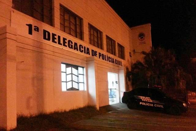 Bandidos assaltam e amea&ccedil;am de morte aluno que voltava para casa