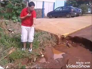 João Lucas gravou vídeo com a ajuda do irmão para mostrar perigo na rua (Foto: Reprodução)