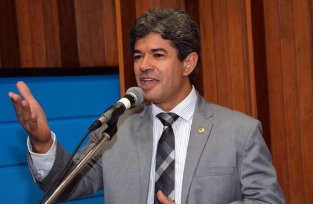 Marquinhos contra-ataca e promete denunciar nepotismo nos poderes