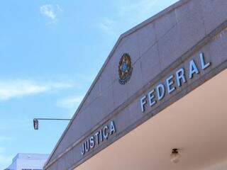 Justiça Federal faz processo seletivo para acadêmicos de Direito e Administração. (Foto: Henrique Kawaminami)