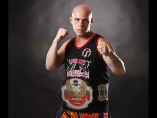 Ubiratan Neves é campeão mundial pela Professional Fighting Association of Muay Thai (Foto: Divulgação)
