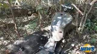 Fam&iacute;lias que ocuparam terreno encontram resto de motocicleta e acionam a pol&iacute;cia