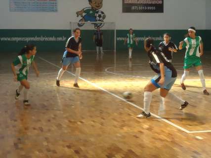Copa Pelezinho feminina de futsal tem semifinalistas definidos