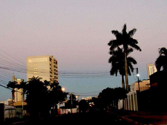 Quinta amanhece com c&eacute;u claro e temperaturas podem atingir at&eacute; 36&ordm;C
